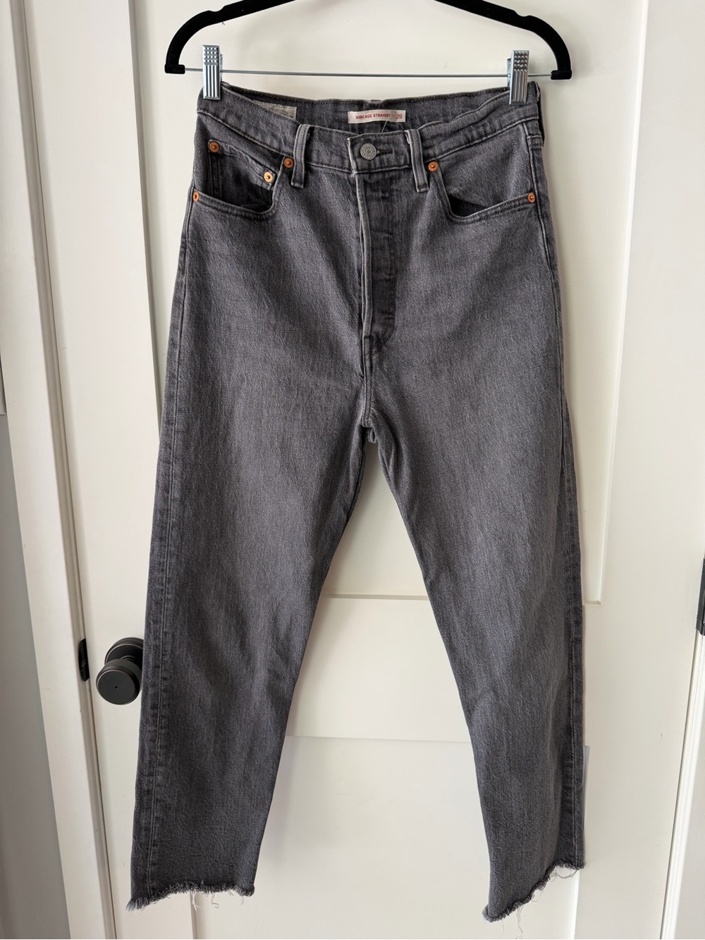 Levi's Gray Ribcage Straight Cropped Ankle Size 28 High Rise